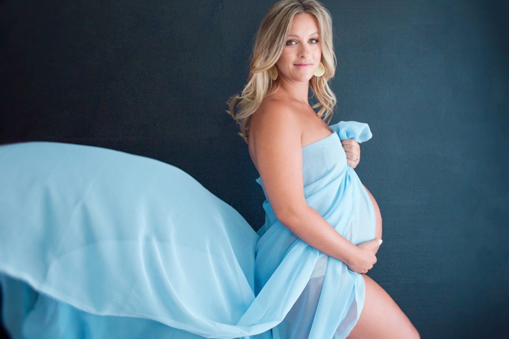maternity photo shoot in wilmington,nc, flowing dress