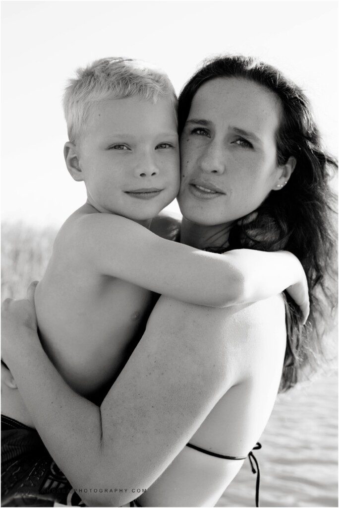 wrightsville beach portraits, wrightsville beach photographer, black and white fine art portraits, motherhood portraits, wilmington nc motherhood, nc motherhood portraits